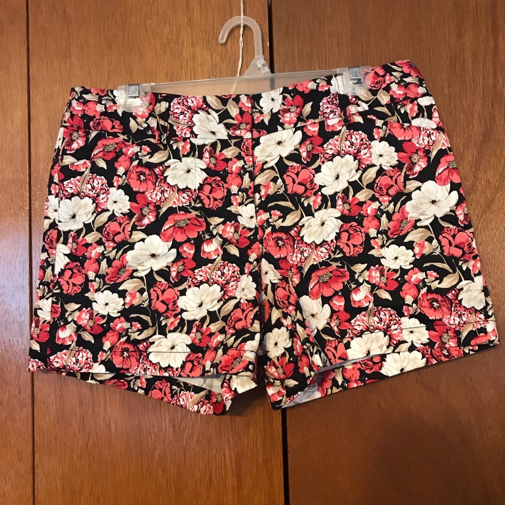 WHBM Floral Shorts Size 8